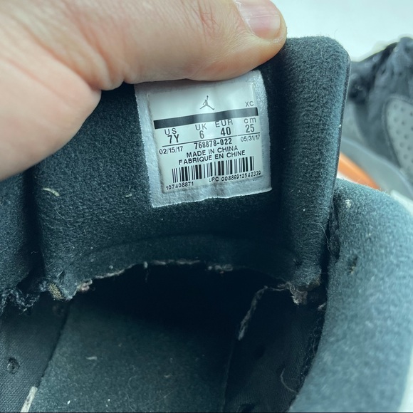 Nike Air Jordan 6 Retro Low GG Size 7Y (768878 022) Black/Sunblush/Silver - Picture 6 of 6